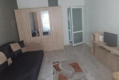 Vand garsoniera decomandata 36mp - 2