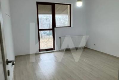 Casă cu 4 camere cu Teren 270 Mp în Cârcea - 4