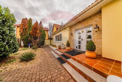 Vila cu 4 camere de vanzare 921 mp zona Subcetate,Arad - 3