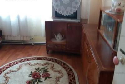 Apartament cu 3 camere decomandat în Apollo - 13