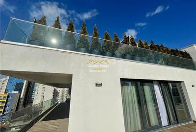 Penthouse cu 5 camere decomandat în Central - 2