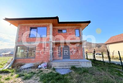 Casă individuală cu 4 camere cu Canalizare în Tăuții-Măgherăuș - 1