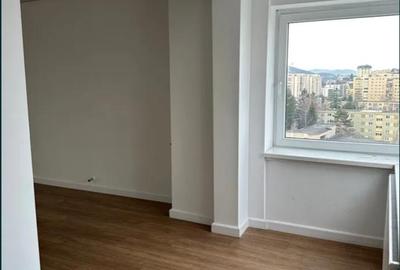 Spațiu comercial, de 10 mp, în Centrul Civic - 2