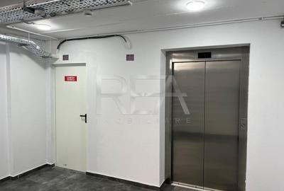 Spațiu comercial, de 1,750 mp, în Central - 17