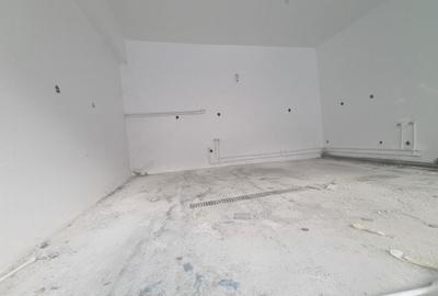 Birou, de 20 mp, în Titan - 5