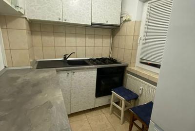 Garsonieră semidecomandată în Rovine - 2