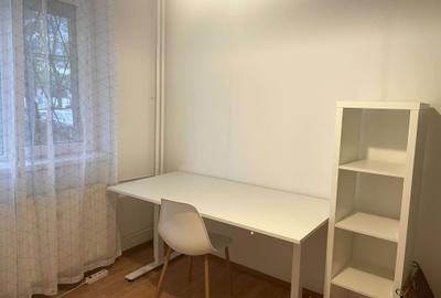 Apartament cu 3 camere semidecomandat în Drumul Taberei - 2