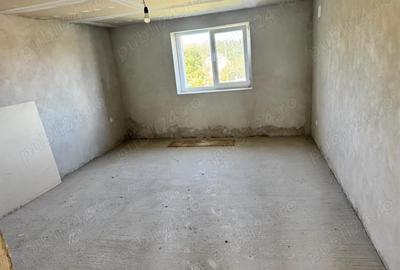 Casă cu 2 camere cu Teren 700 Mp în Central - 7