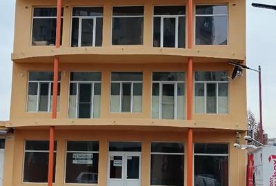 Spațiu comercial, de 300 mp, în Central - 1