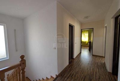 Casă cu 4 camere cu Teren 190 Mp în Central - 7