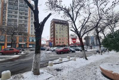 Apartament cu 2 camere semidecomandat în Apărătorii Patriei