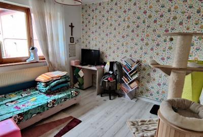 Casă cu 4 camere în Central - 11