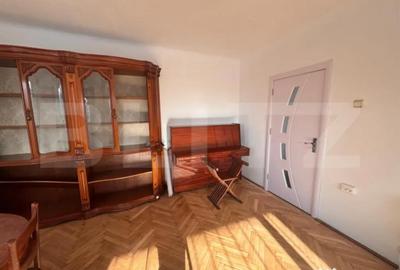 Spațiu comercial, de 320 mp, în Central - 4