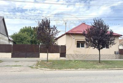 Casa 4 camere, Teren 3.489 mp Str.Petofi Șandor Nr.99 - Carei