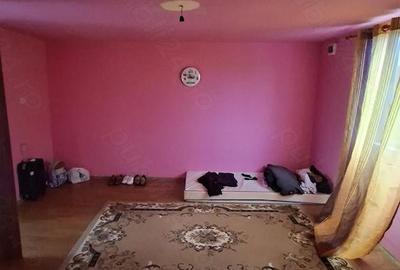 Casă cu Teren 400 Mp în Satchinez - 2