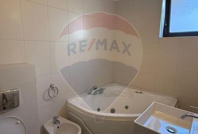 Apartament cu 4 camere semidecomandat, mobilat în Nordului - 13