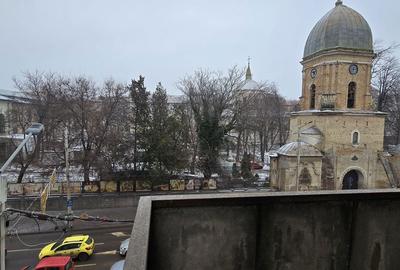Apartament cu 4 camere în Independenței - 2