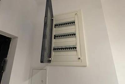 Apartament cu 3 camere, mobilat în Tineretului