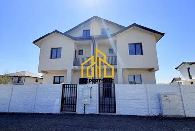 Casă cu 4 camere în Central