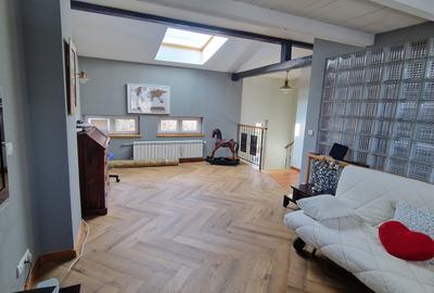 Casă cu 4 camere cu Canalizare în Vatra Luminoasă - 1