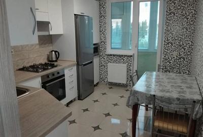 Apartament cu 2 camere decomandat în Titan