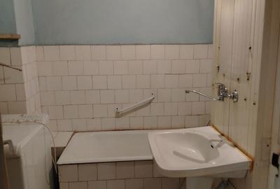 Apartament cu 3 camere decomandat în Tudor - 2