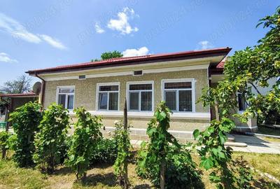 Casă cu 3 camere în Călui - 2