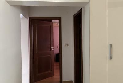 Apartament cu 3 camere decomandat în Central - 1