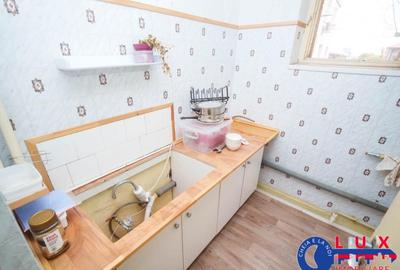 ID 2980 Apartament cu 2 camere de vanzare Strada Neptun, ETAJ 1 - 1