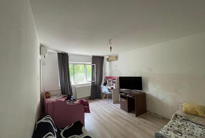 Apartament cu 3 camere decomandat în Militari