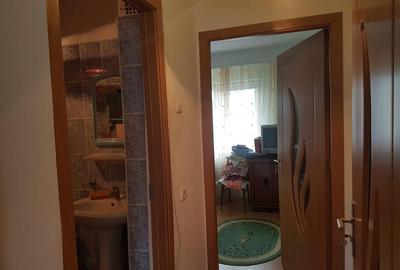 Apartament trei camere, etaj 1, CT, termopan, liber, Casa de Cultura - 14