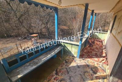 Casă cu 2 camere cu Teren 10076 Mp în Morăști - 8