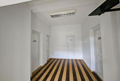 Spațiu comercial, de 60 mp, în Curtești - 1