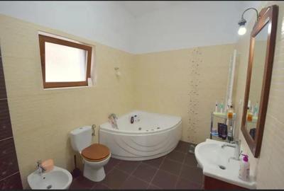 Proprietar vand casa in Fratelia pe str Chisodei - 8