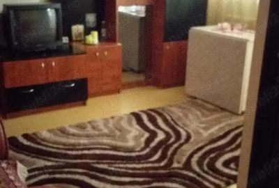 Apartament cu 2 camere decomandat în Micro 20 - 8
