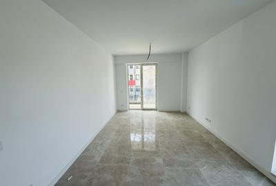 Apartament cu 3 camere semidecomandat în Florești - 2