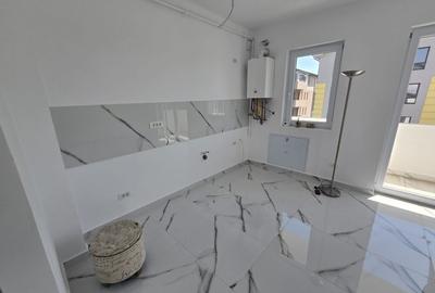 Nou. Disponibil imediat. Decomandat. Etaj intermediar. - 3