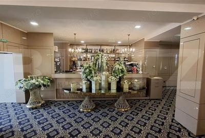 Spațiu comercial, de 500 mp, în Central - 8