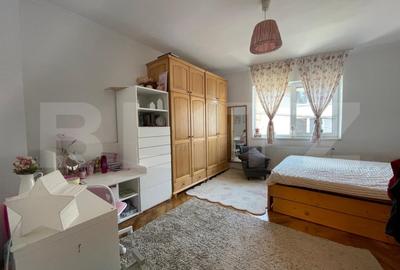 3 apartamente la casa de vanzare, singur in curte, 150 mp, zona centrala 3 apartamente la casa de vanzare, singur in curte, 150 mp, zona centrala - 5