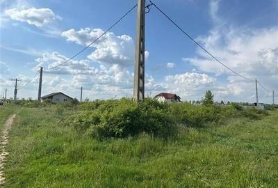Teren Construcții intravilan de 530 mp, în Gepiu