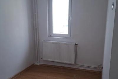 Garsonieră decomandată în Podu Roș - 1