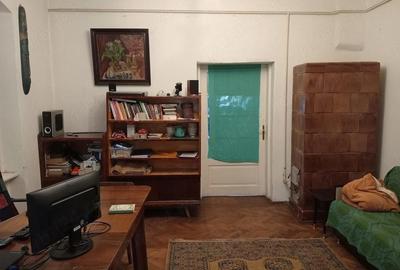 Casă cu 3 camere cu Teren 760 Mp în Ultracentral - 1