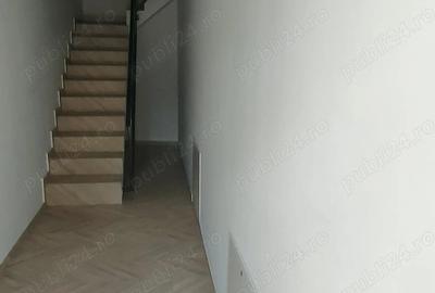 Casă cu 6 camere cu Teren 300 Mp în Central - 10