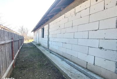 Casă cu 3 camere în Galbenu - 3