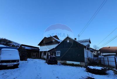 Casă cu 6 camere cu Teren 2803 Mp în Central - 6