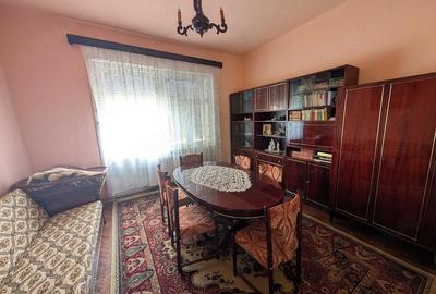 Casă cu 5 camere cu Teren 430 Mp în Socol - 3