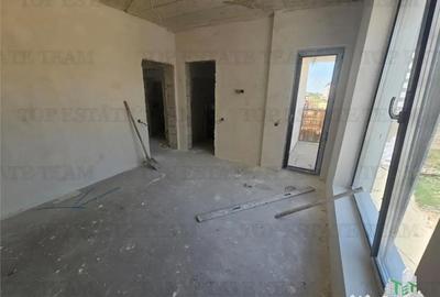 Casă cu 4 camere cu Canalizare în Dudu - 8