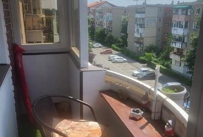 Apartament cu 2 camere decomandat în Alfa - 11