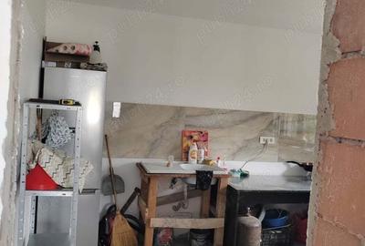 Casă cu 3 camere cu Teren 1000 Mp în Răcari - 1