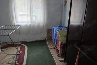 Casă cu 3 camere cu Teren 400 Mp în Mărculești - 1